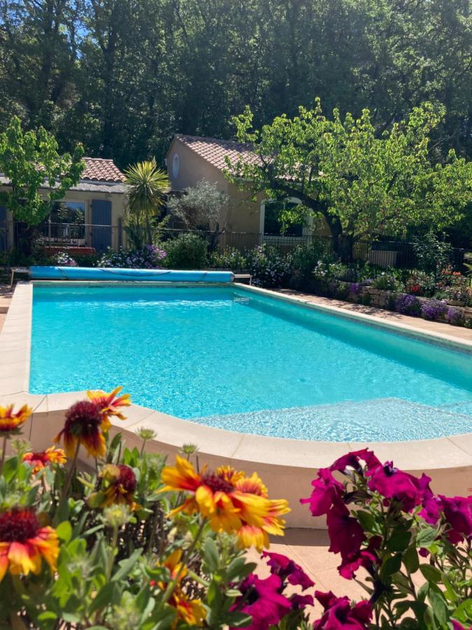 Les Hauts D'Eyragues Gite Reverie Meuble Classe 4 Etoiles Exterior photo