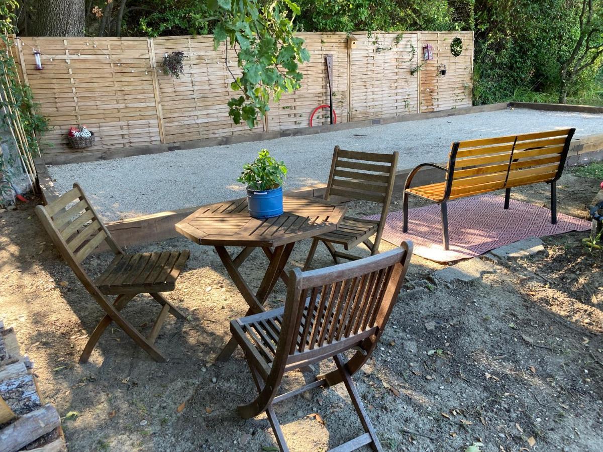 Les Hauts D'Eyragues Gite Reverie Meuble Classe 4 Etoiles Exterior photo